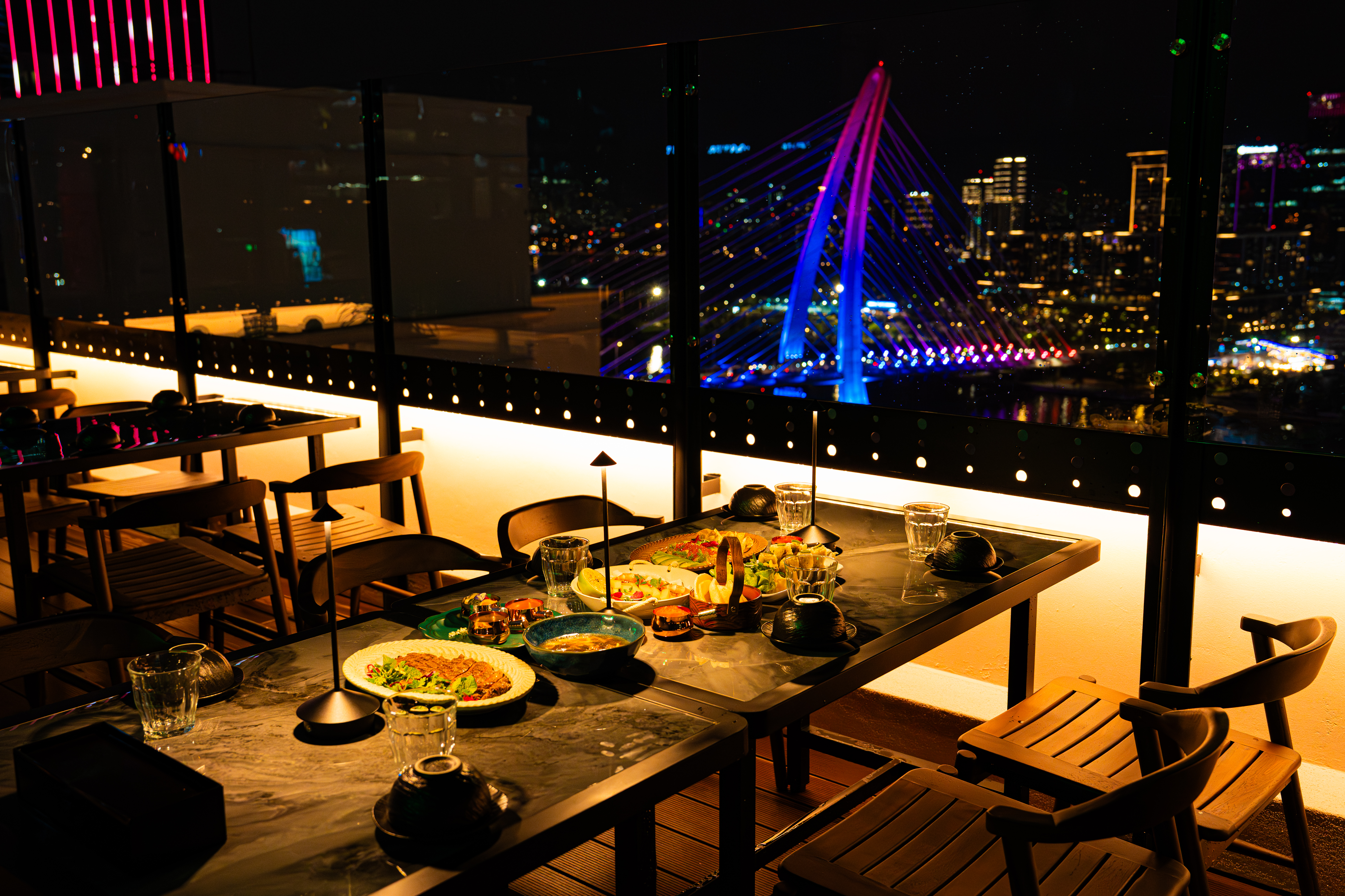 THỰC ĐƠN TINH TẾ VỚI CÁC MÓN NƯỚNG VÀ HẢI SẢN ĐẶC TRƯNG TẠI SAIGON GRILL